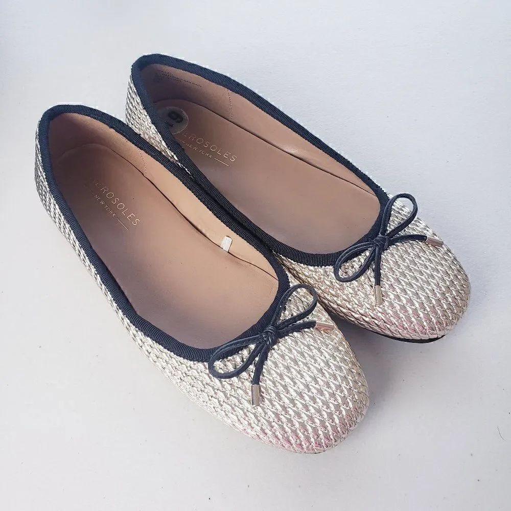 Aerosoles Vicky Champagne Gold Metallic Flats Size 6.5 Bow Ballet Holiday Party